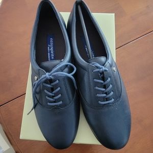 Easy spirit Esmotion Navy Leather shoes size 9B